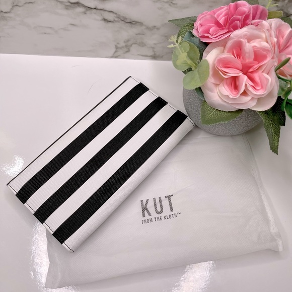 🌷HOST PICK!!🌷🌸Kut from the kloth slim striped wallet 🌸 - Picture 2 of 6